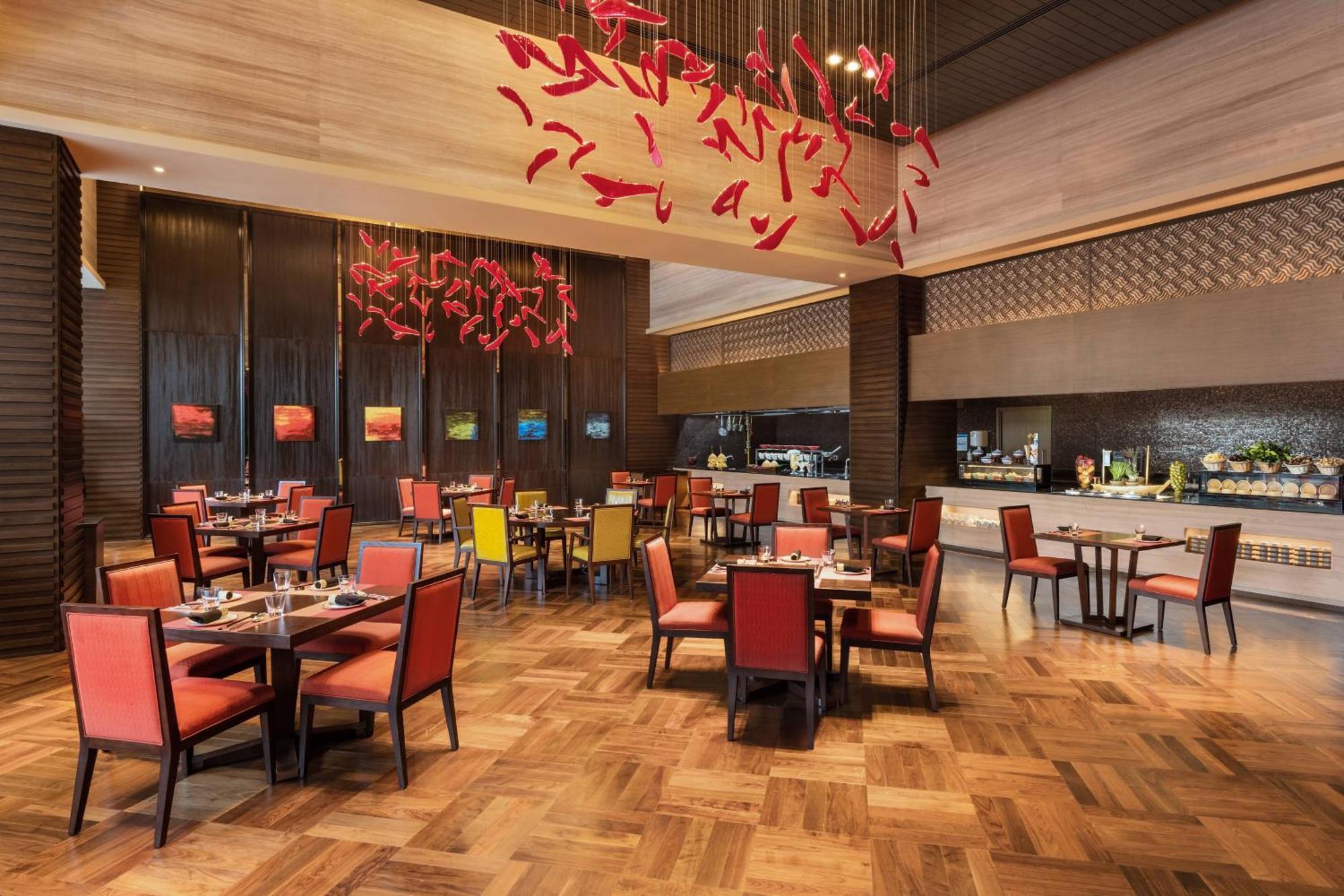 Sheraton Grand Bengaluru Whitefield Hotel & Convention Center Экстерьер фото